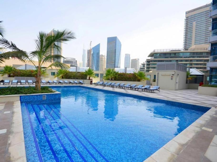 Jbr Bay Central Marina View 1 Br Дубай Экстерьер фото